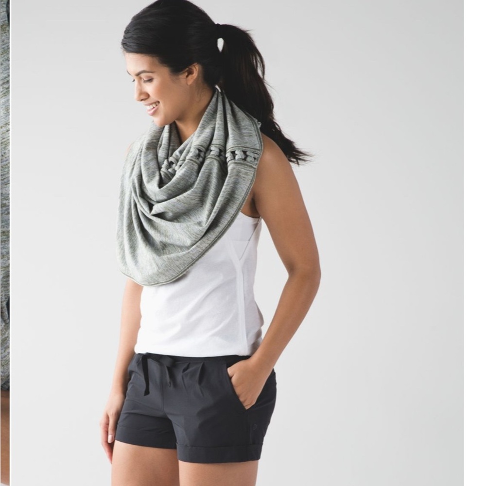 Lululemon vinyasa braided scarf Space Dye Gray/ green